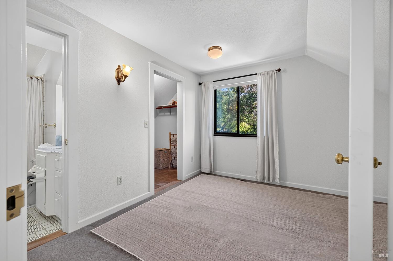 2591 Del Rosa Avenue Santa Rosa, CA 95404 - Photo 25 of 52 Gallery Image 25