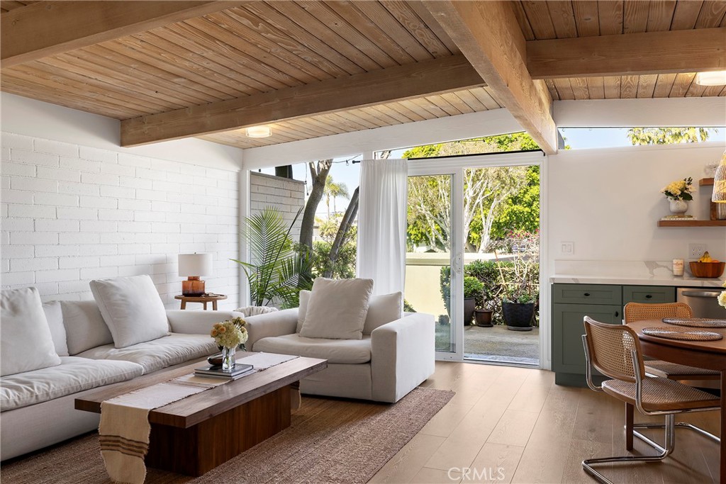 208 Del Gado Road San Clemente, CA 92672 - Photo 14 of 44