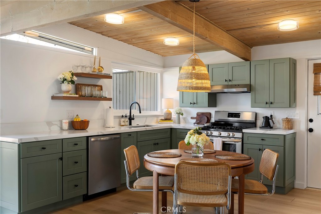 208 Del Gado Road San Clemente, CA 92672 - Photo 15 of 44