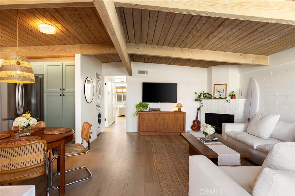 208 Del Gado Road San Clemente, CA 92672 - Photo 5 of 44