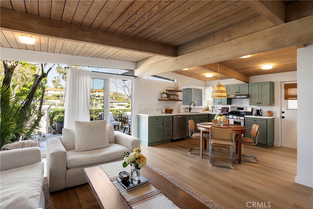 208 Del Gado Road San Clemente, CA 92672 - Photo 8 of 44