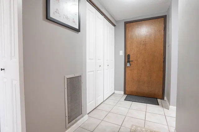 $215,000 | 1920 South 1st Street, Unit 409, Minneapolis, MN 55454