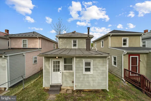 $230,000 | 316 Ritenour Street, Front Royal, VA 22630