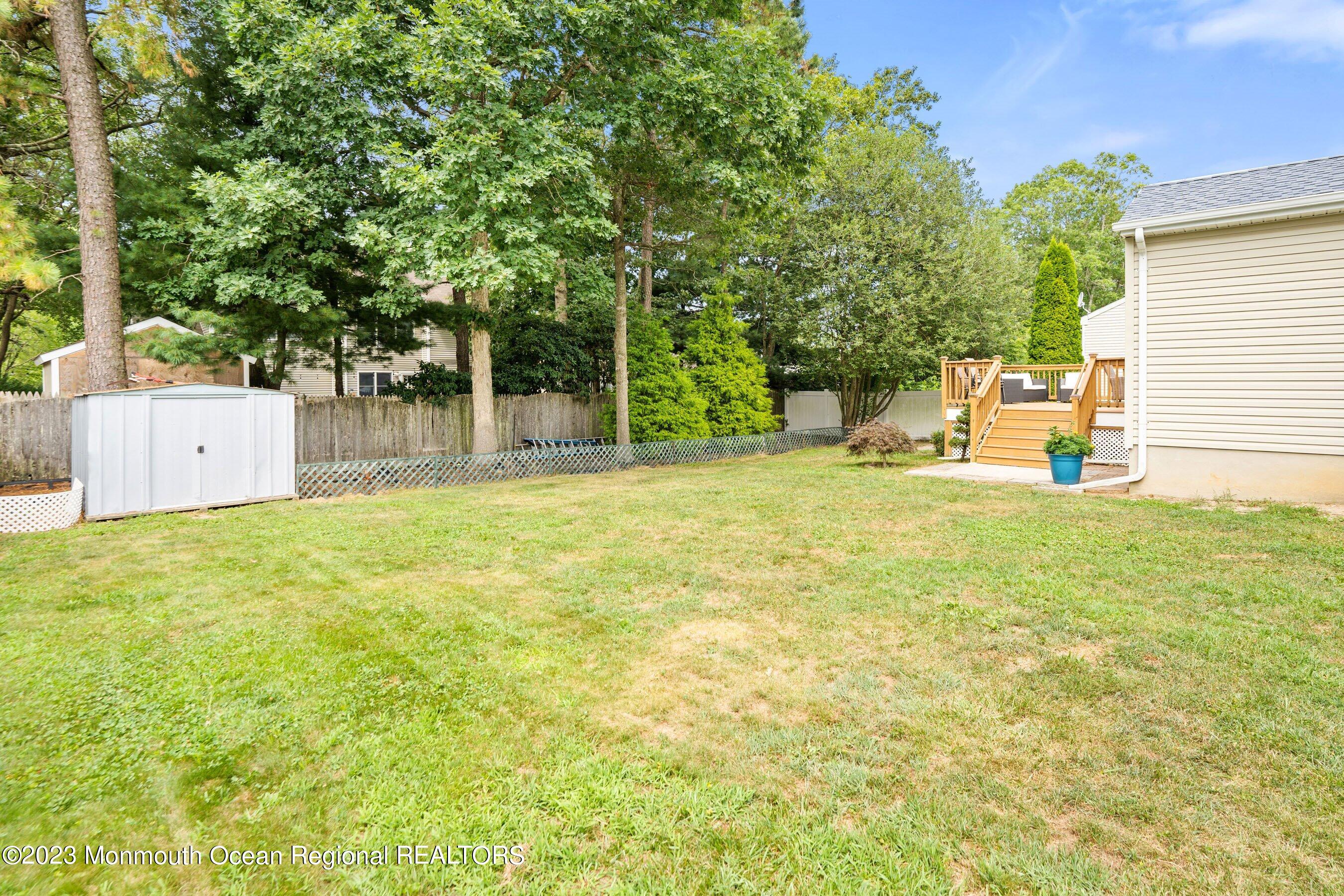 275 Sextant Road Manahawkin, NJ 08050 - Photo 17 of 33 275 Sextant Yard