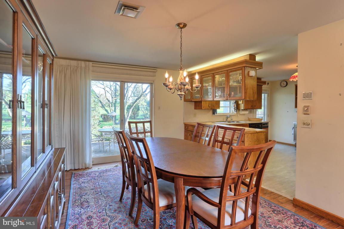 208 North Zinns Mill Road Lebanon, PA 17042 - Photo 11 of 31 Gallery Image 11