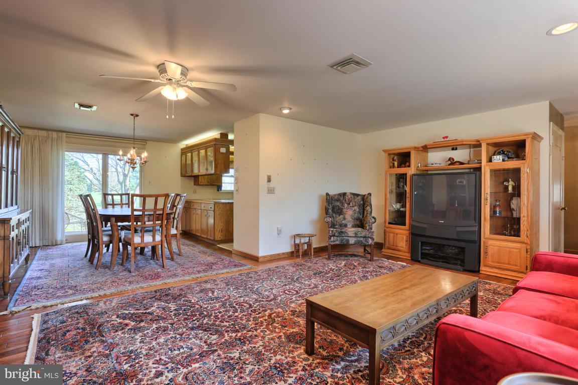 208 North Zinns Mill Road Lebanon, PA 17042 - Photo 14 of 31 Gallery Image 14