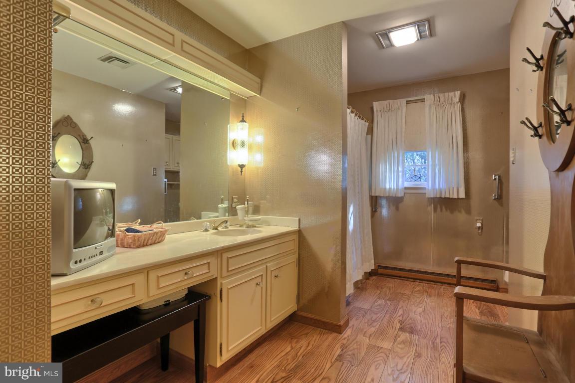 208 North Zinns Mill Road Lebanon, PA 17042 - Photo 22 of 31 Gallery Image 22