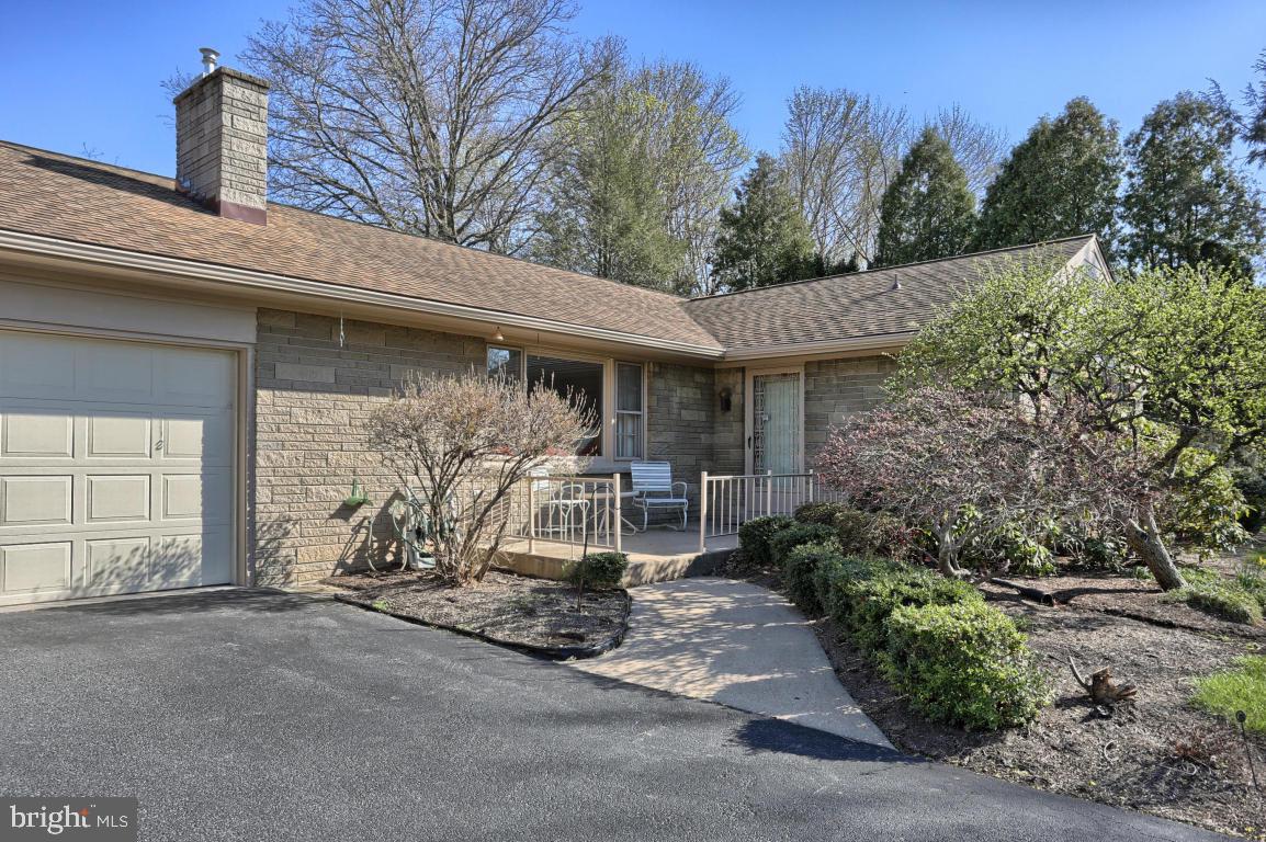 208 North Zinns Mill Road Lebanon, PA 17042 - Photo 24 of 31 Gallery Image 24