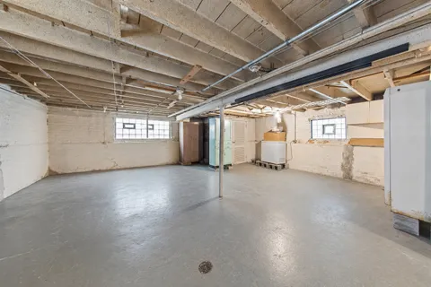 $330,000 | 3130 North Monitor Avenue, Chicago, IL 60634