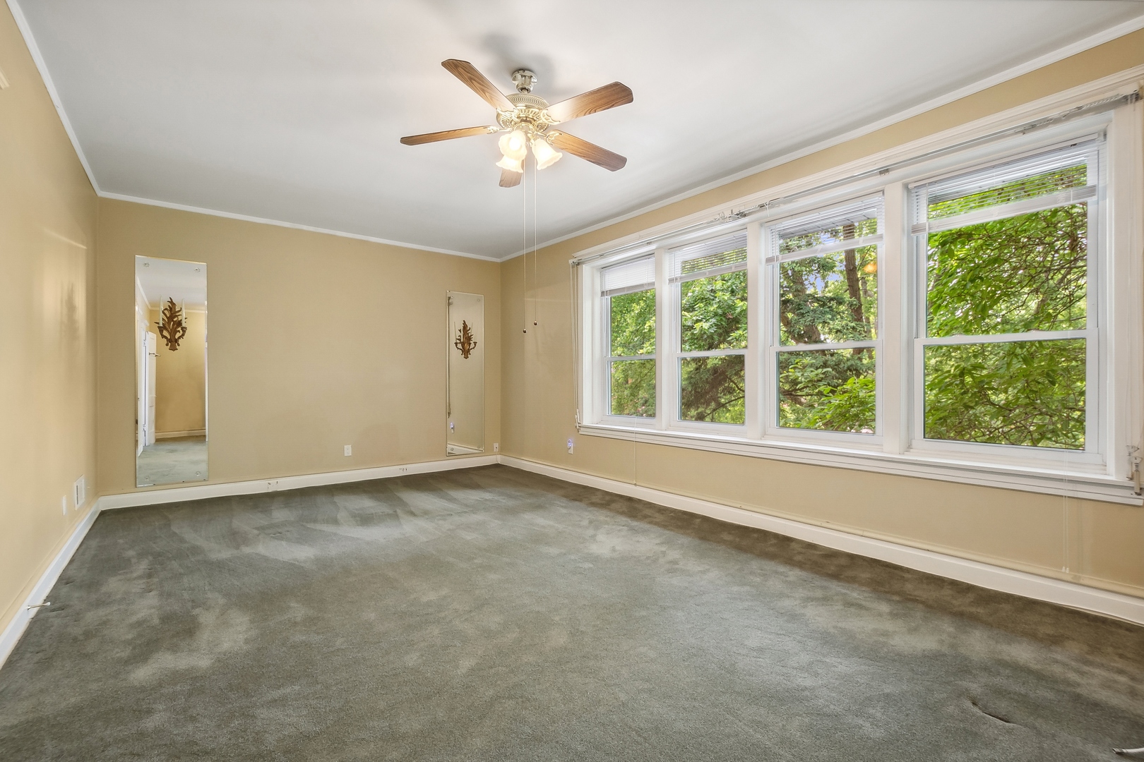 4545 North Manor Avenue Chicago, IL 60625 - Photo 26 of 76