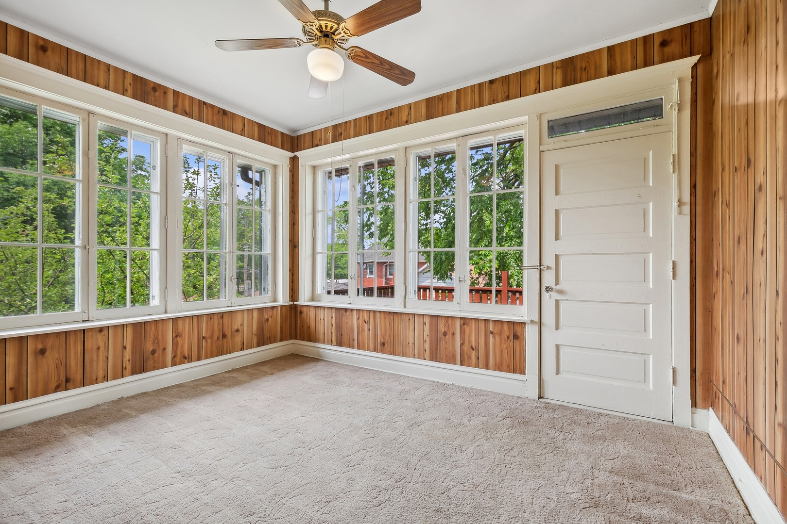 4545 North Manor Avenue Chicago, IL 60625 - Photo 33 of 76