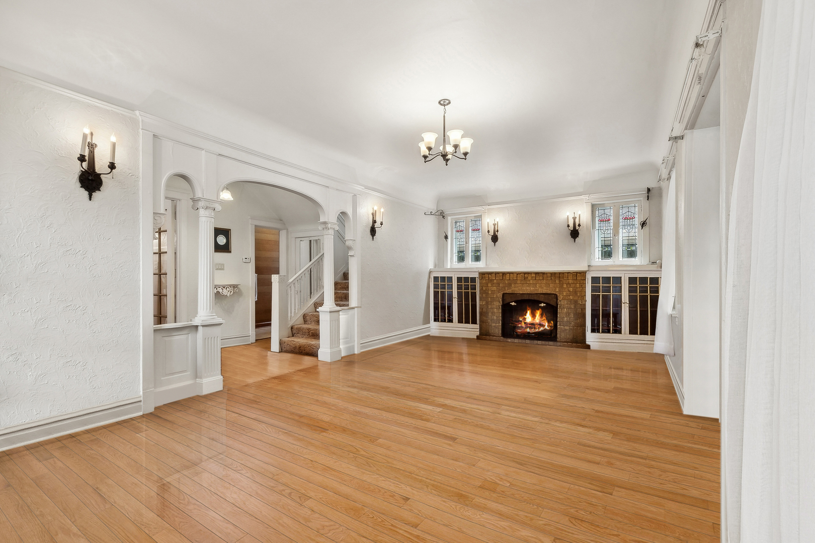 4545 North Manor Avenue Chicago, IL 60625 - Photo 8 of 76