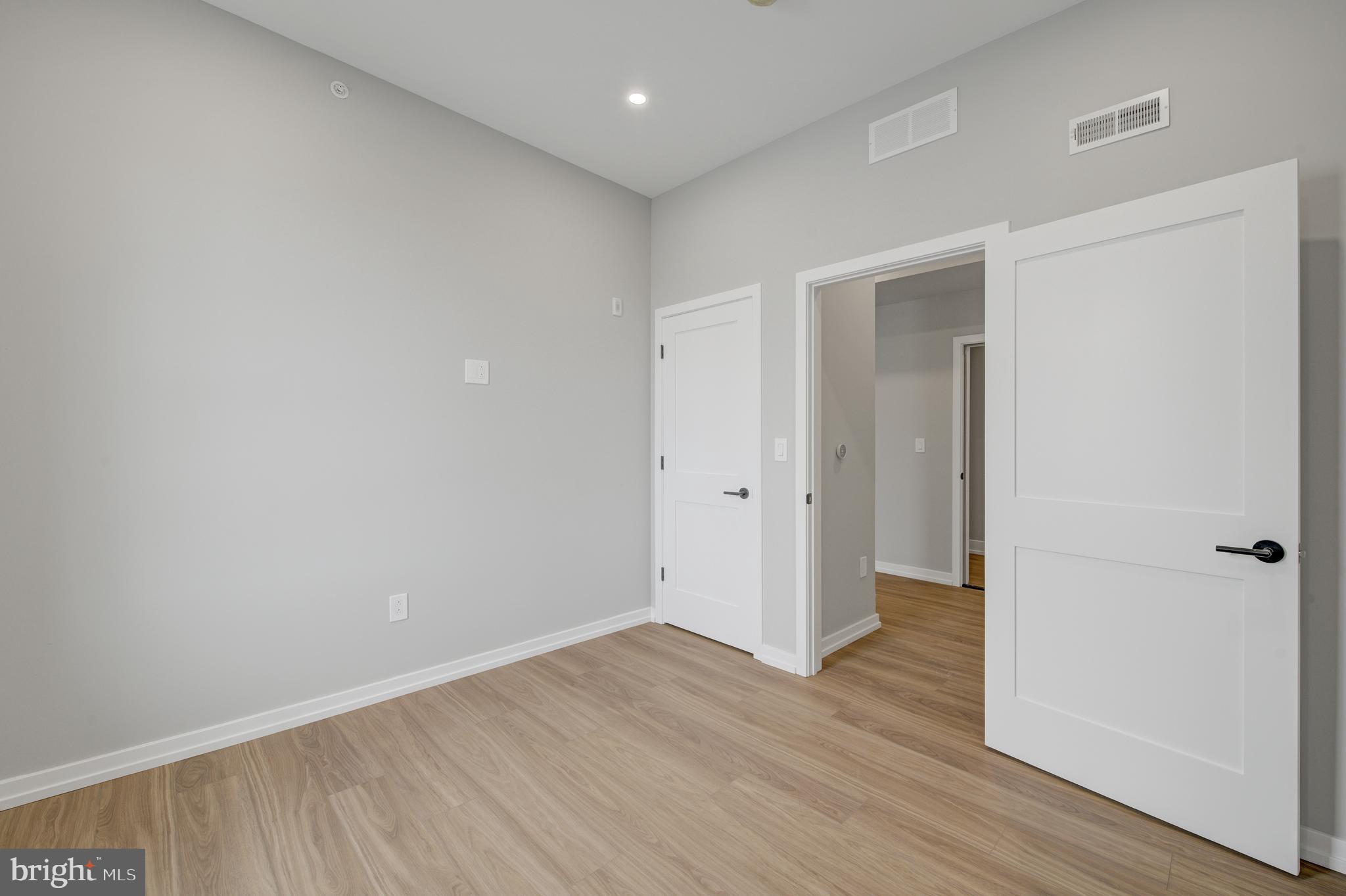 2445 Innovator Way, Unit 4D Philadelphia, PA 19146 - Photo 7 of 31