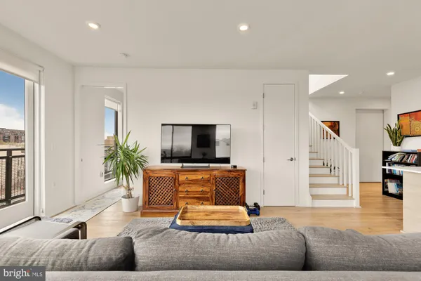 $7,500 | 1550 11th Street Northwest, Unit 401, Washington, DC 20005