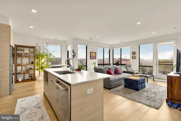 $7,500 | 1550 11th Street Northwest, Unit 401, Washington, DC 20005