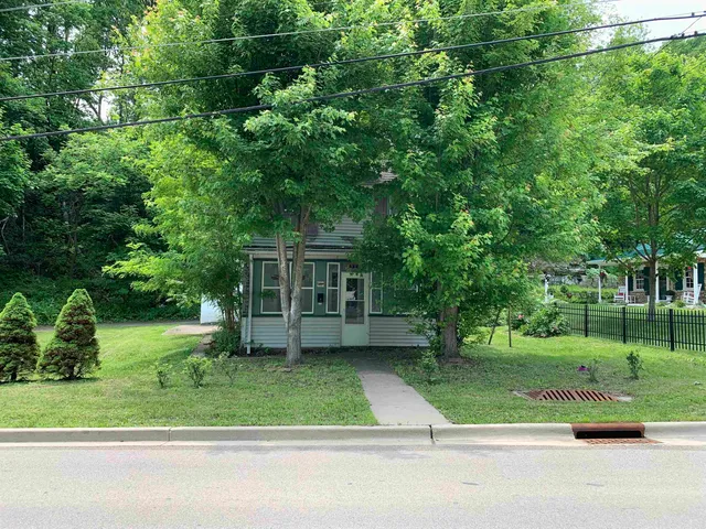 $160,000 | 314 Gear Street, Galena, IL 61036