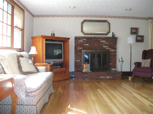 34 Pasture Road Bourne, MA 02534 - Photo 5 of 15