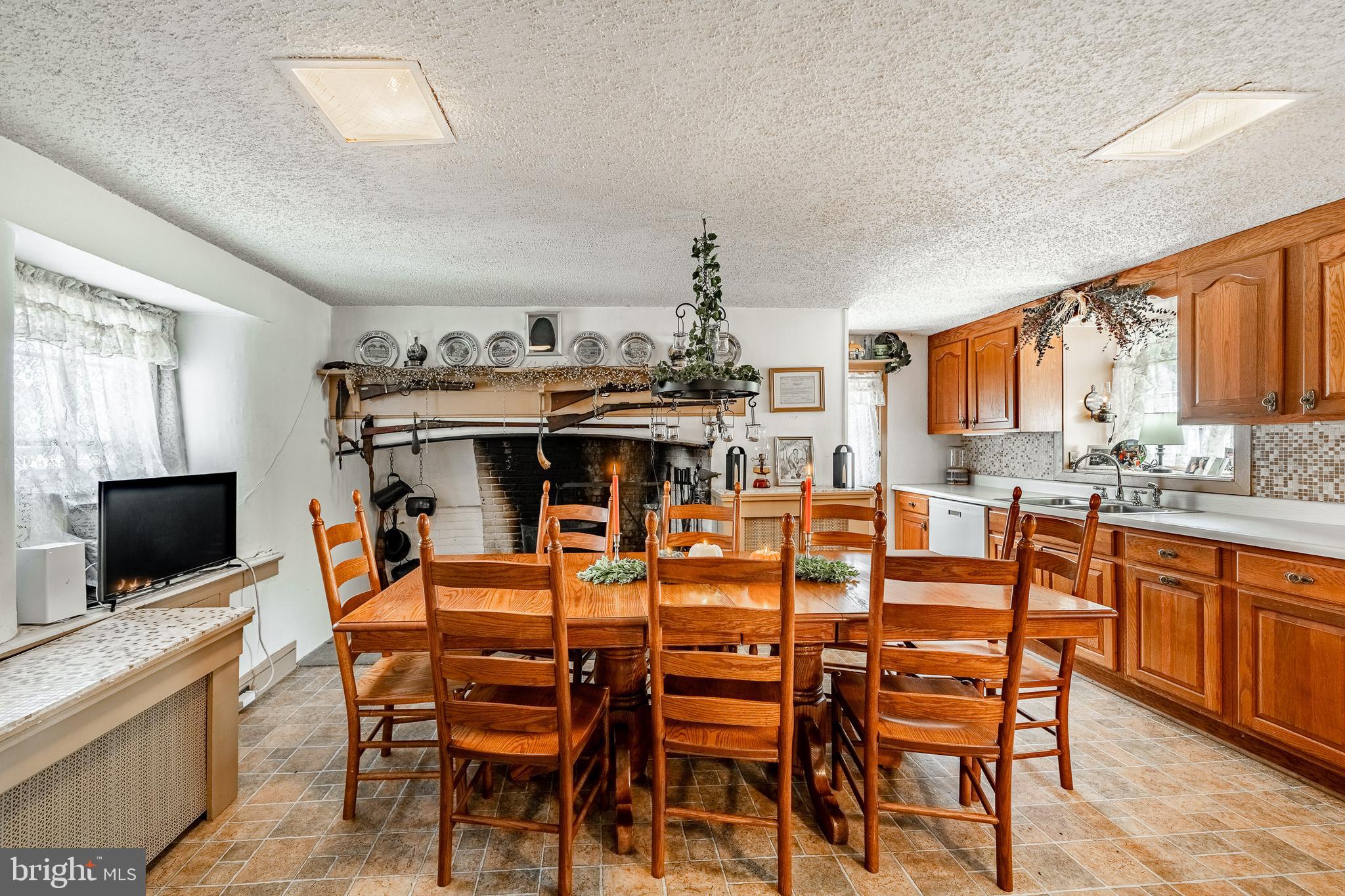 51 Scott Road Glen Mills, PA 19342 - Photo 26 of 85 Kitchen