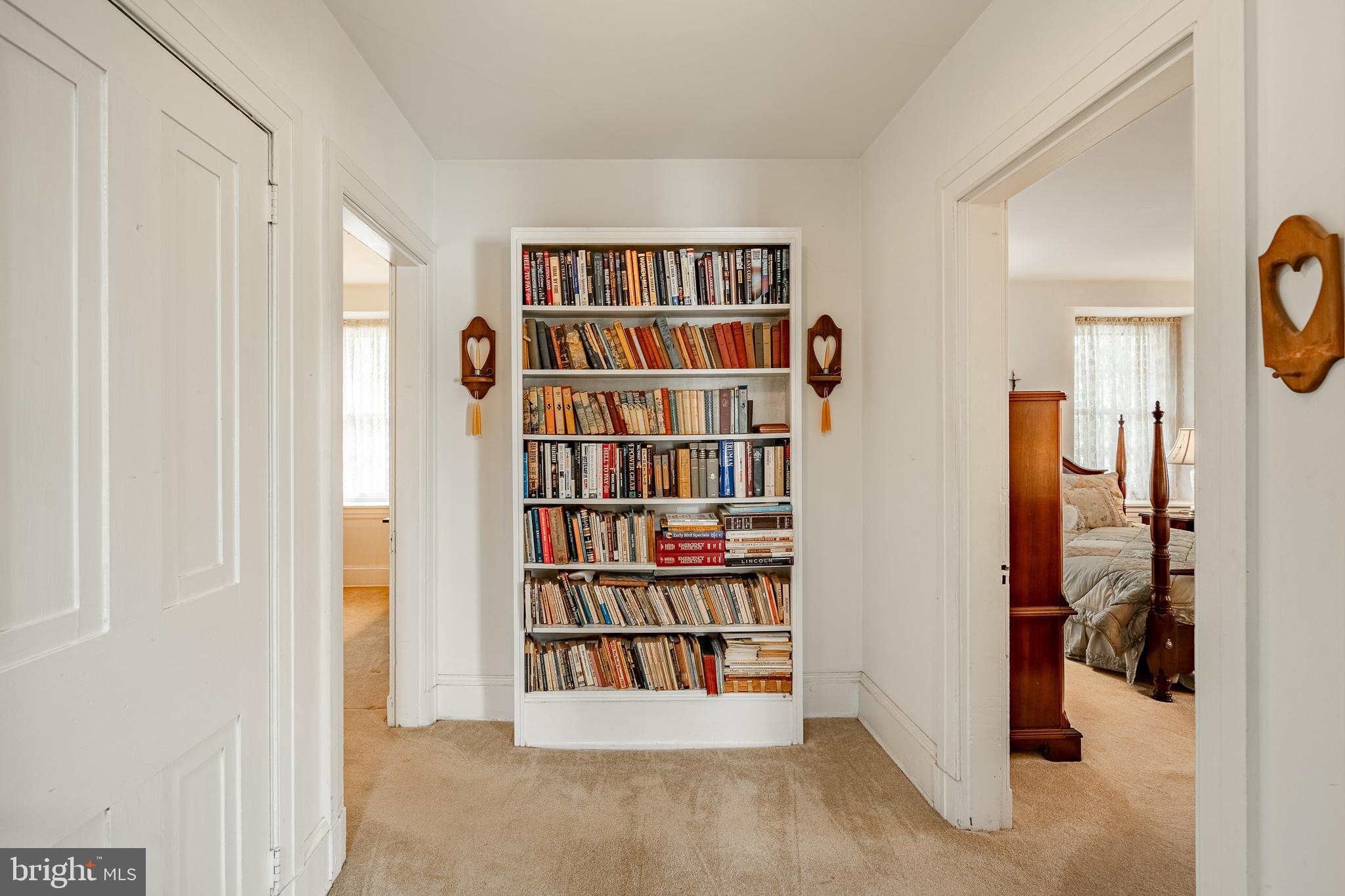 51 Scott Road Glen Mills, PA 19342 - Photo 47 of 85 a view of a livingroom with furniture and closet