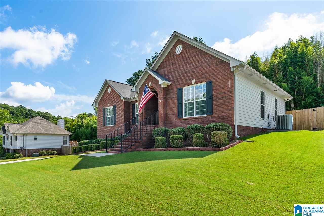 960 Magnolia Road Leeds, AL 35094 - Photo 2 of 33
