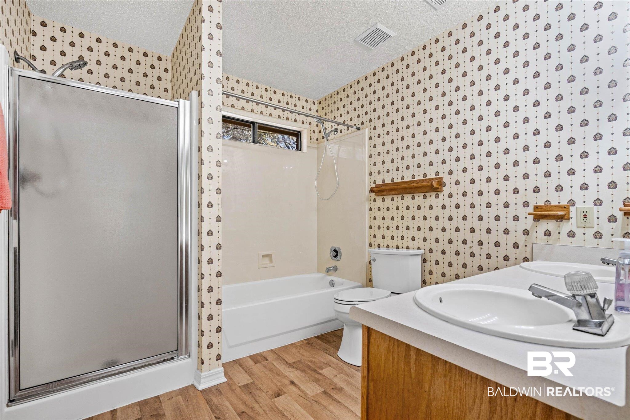 9770 Lakeview Road Bay Minette, AL 36507 - Photo 18 of 44 Primary Bathroom