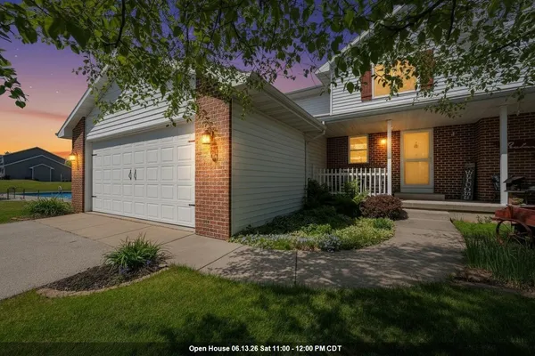 $324,900 | 483 Madeline Lane, Little Suamico, WI 54141