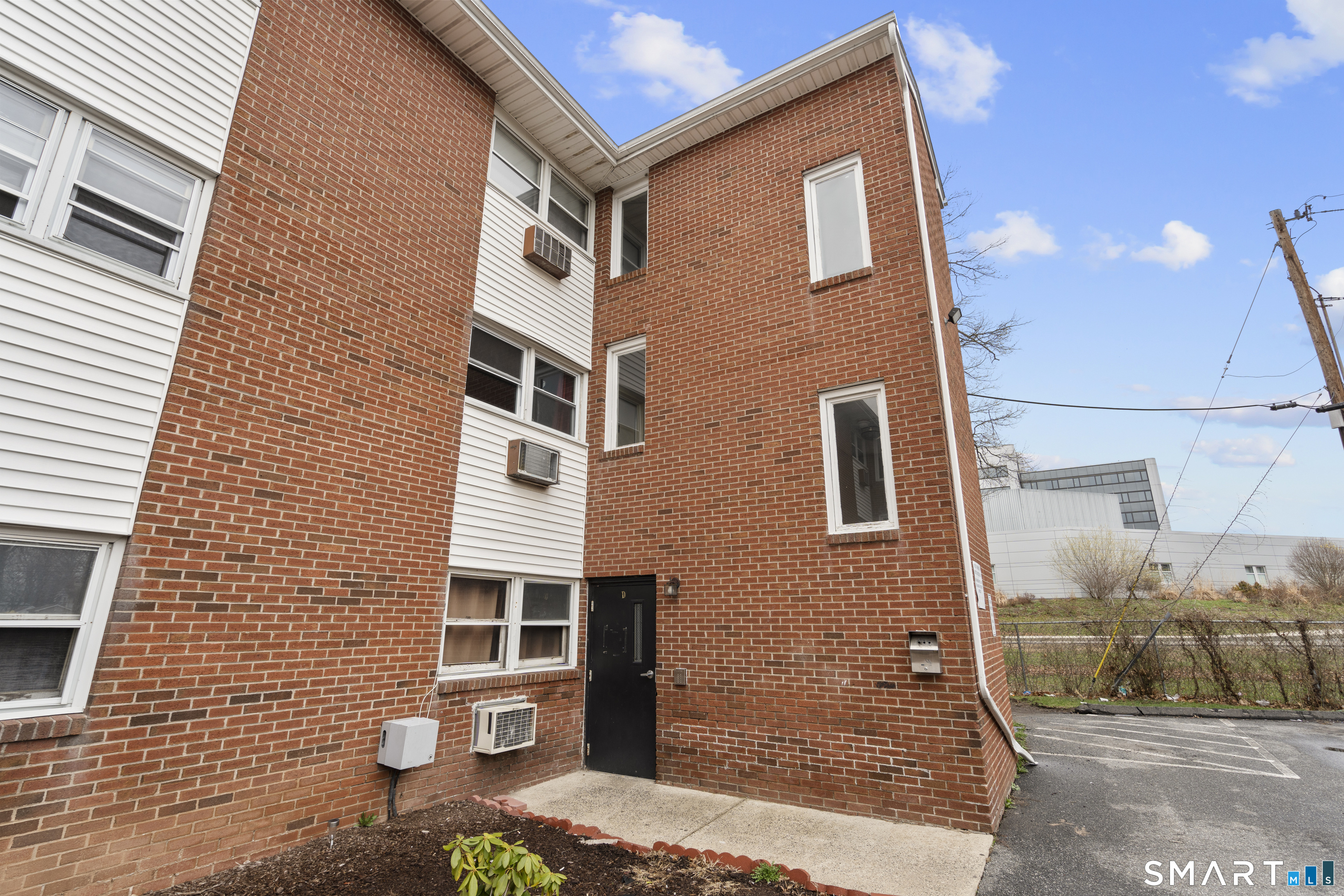 161 West Spring Street, Unit D2 West Haven, CT 06516 - Photo 13 of 17