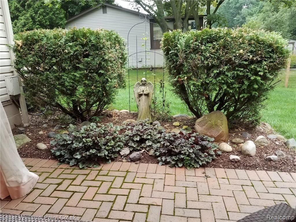 3268 Spring Meadow Drive Rochester, MI 48306 - Photo 10 of 35 20180826_103239_resized.jpg