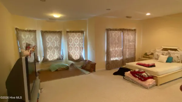 $590,000 | 1181 Cedar Hill Drive, Williamston, NC 27892