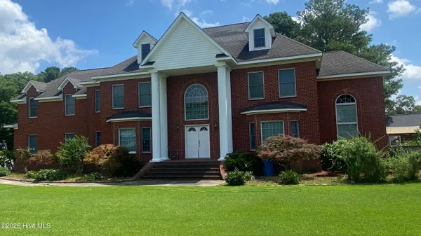 $590,000 | 1181 Cedar Hill Drive, Williamston, NC 27892