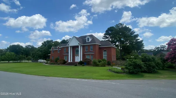 $590,000 | 1181 Cedar Hill Drive, Williamston, NC 27892