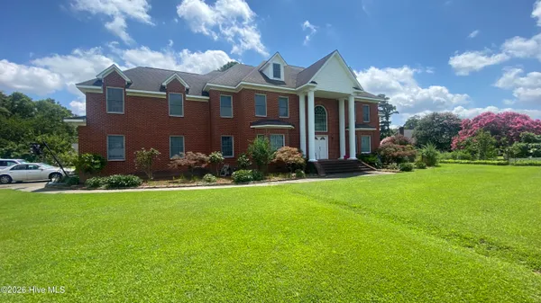 $590,000 | 1181 Cedar Hill Drive, Williamston, NC 27892