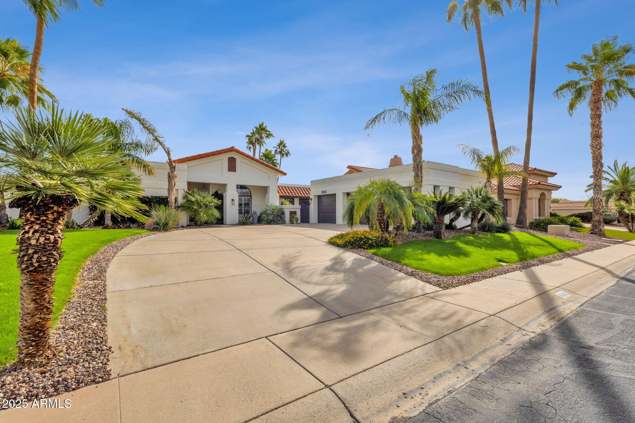 1-web-or-mls-9363-n-110th-st