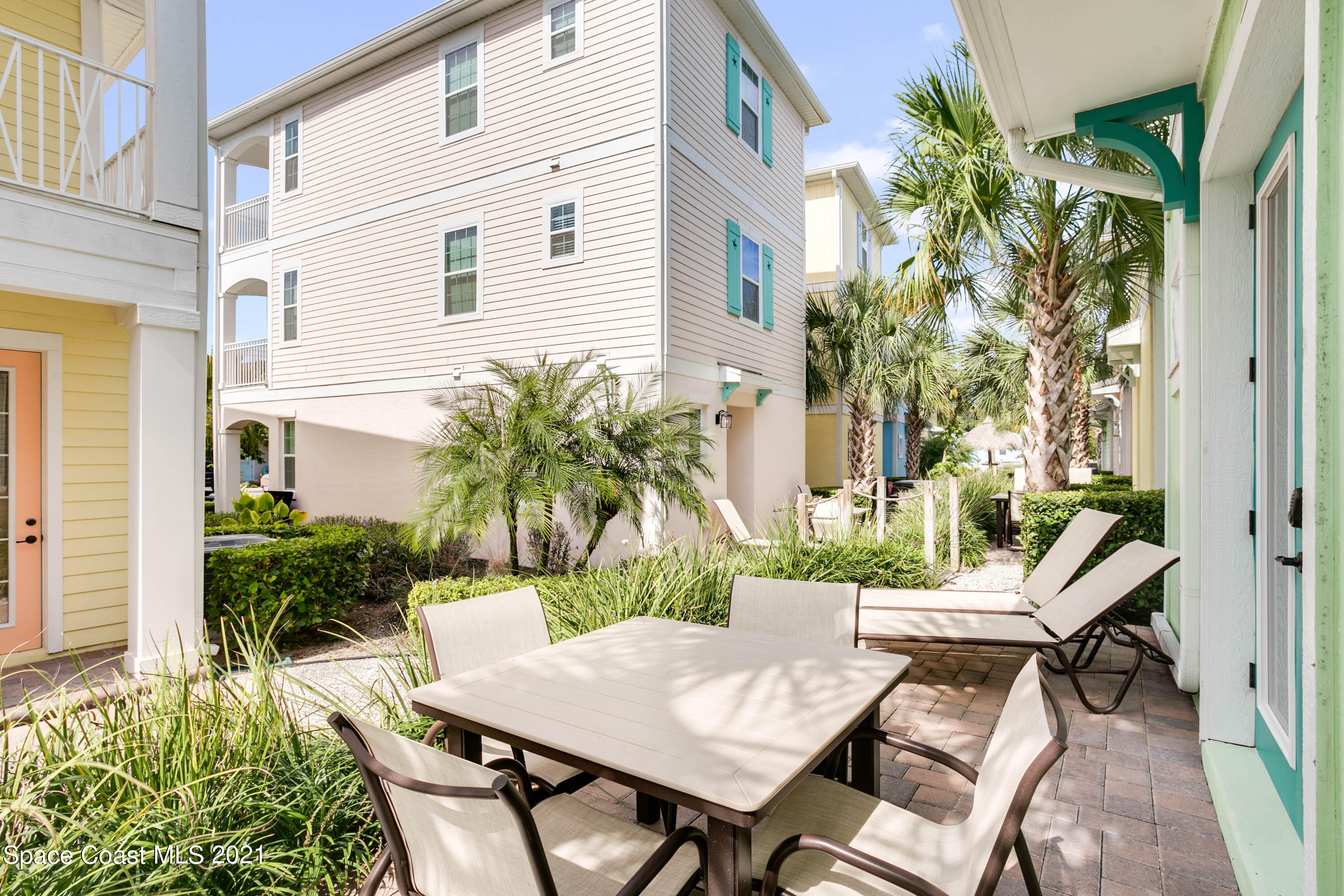 3070 Key Lime Loop Kissimmee, FL 34747 - Photo 23 of 35 Back Patio