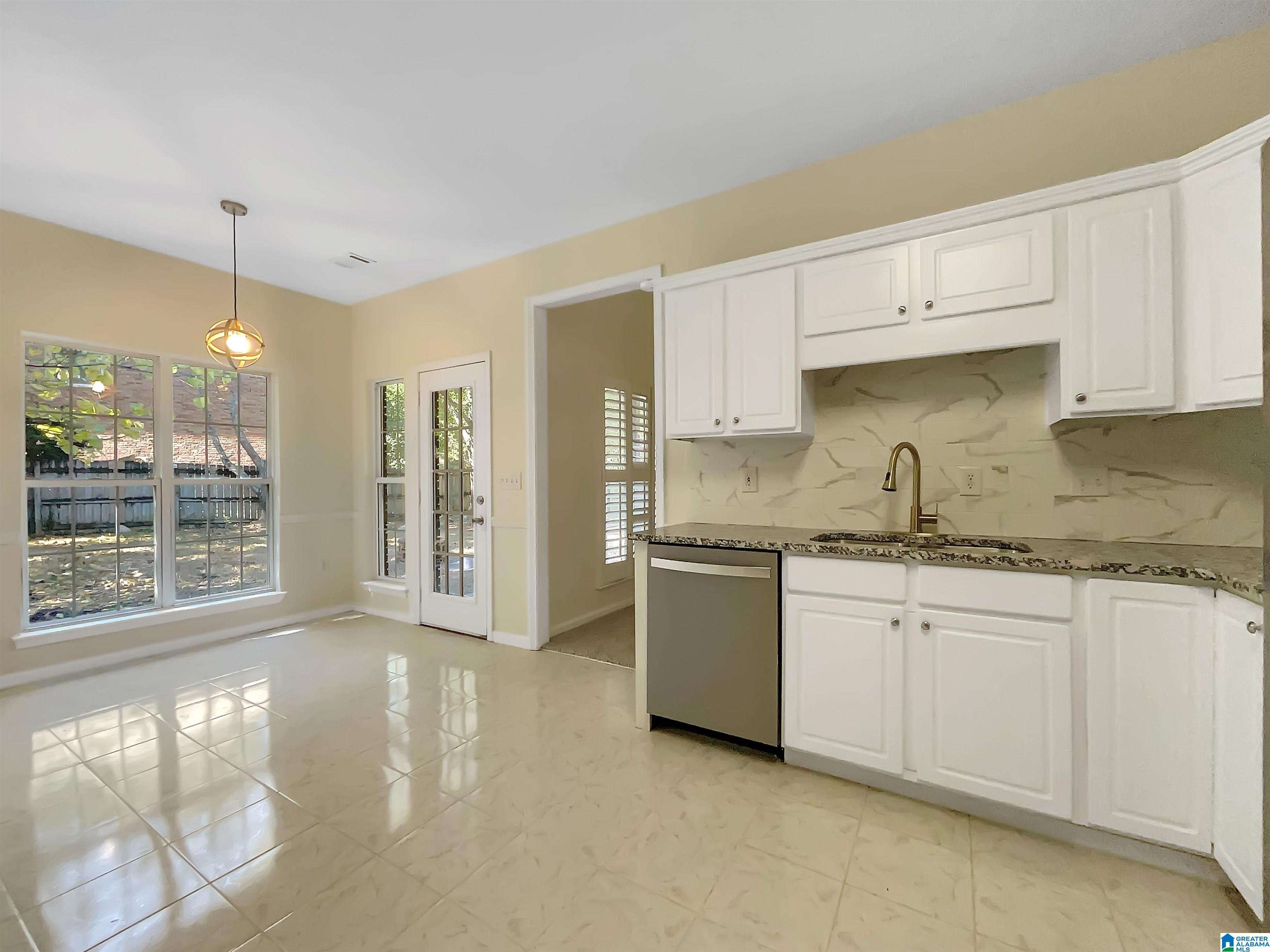 400 Wynlake Lane Alabaster, AL 35007 - Photo 12 of 20