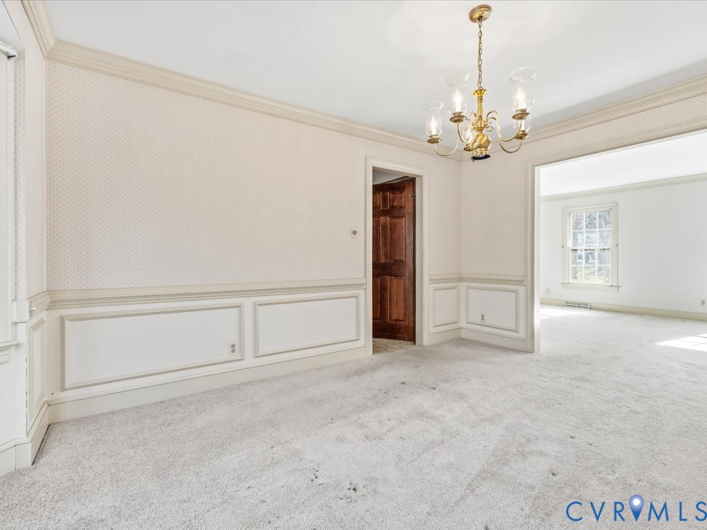 8960 Cardiff Road North Chesterfield, VA 23236 - Photo 5 of 43 Gallery Image 5