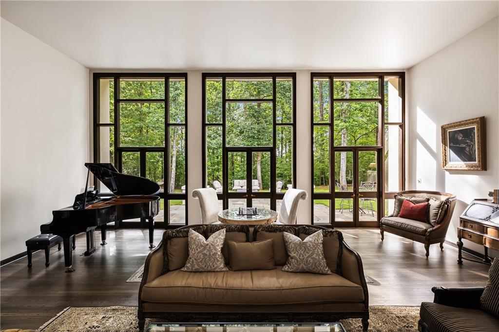 9650 Coleman Road Roswell, GA 30075 - Photo 30 of 97