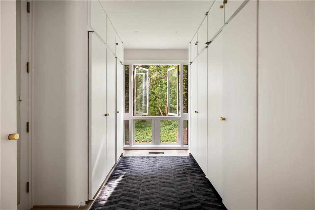 9650 Coleman Road Roswell, GA 30075 - Photo 45 of 97