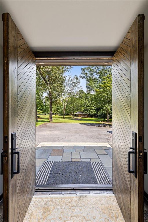 9650 Coleman Road Roswell, GA 30075 - Photo 7 of 97