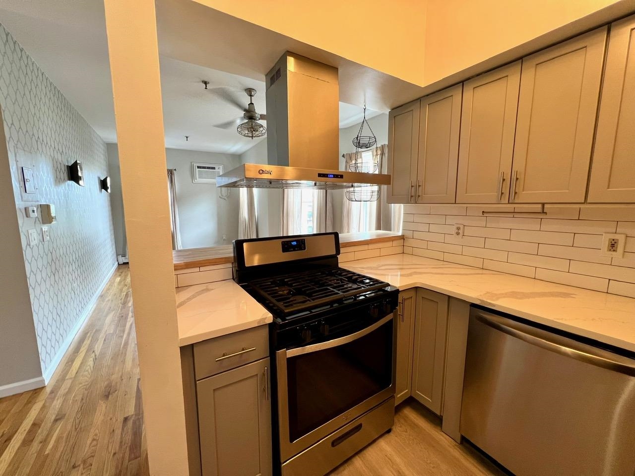 301 Monroe Street, Unit 4R Hoboken, NJ 07030 - Photo 2 of 19