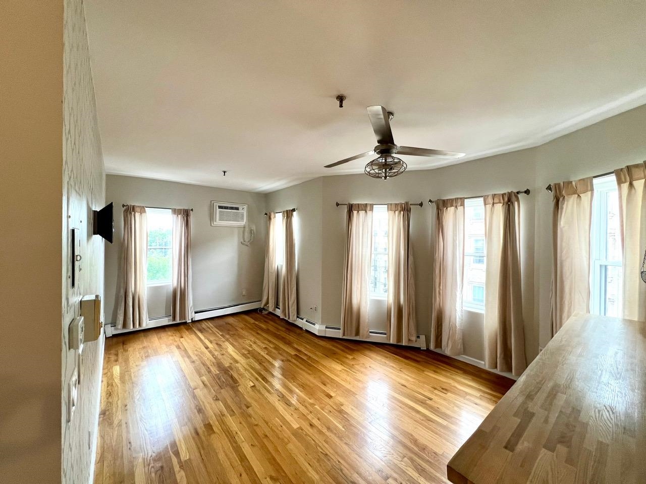 301 Monroe Street, Unit 4R Hoboken, NJ 07030 - Photo 8 of 19