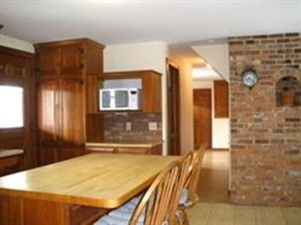 304 Plumtree Road Sunderland, MA 01375 - Photo 3 of 15