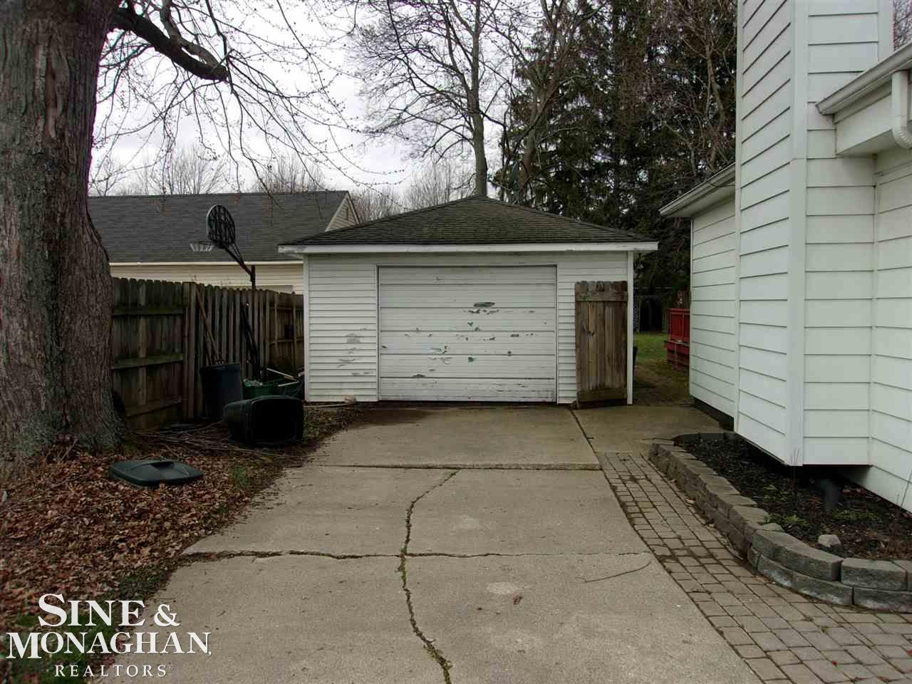 5540 North River Road East China, MI 48054 - Photo 3 of 33