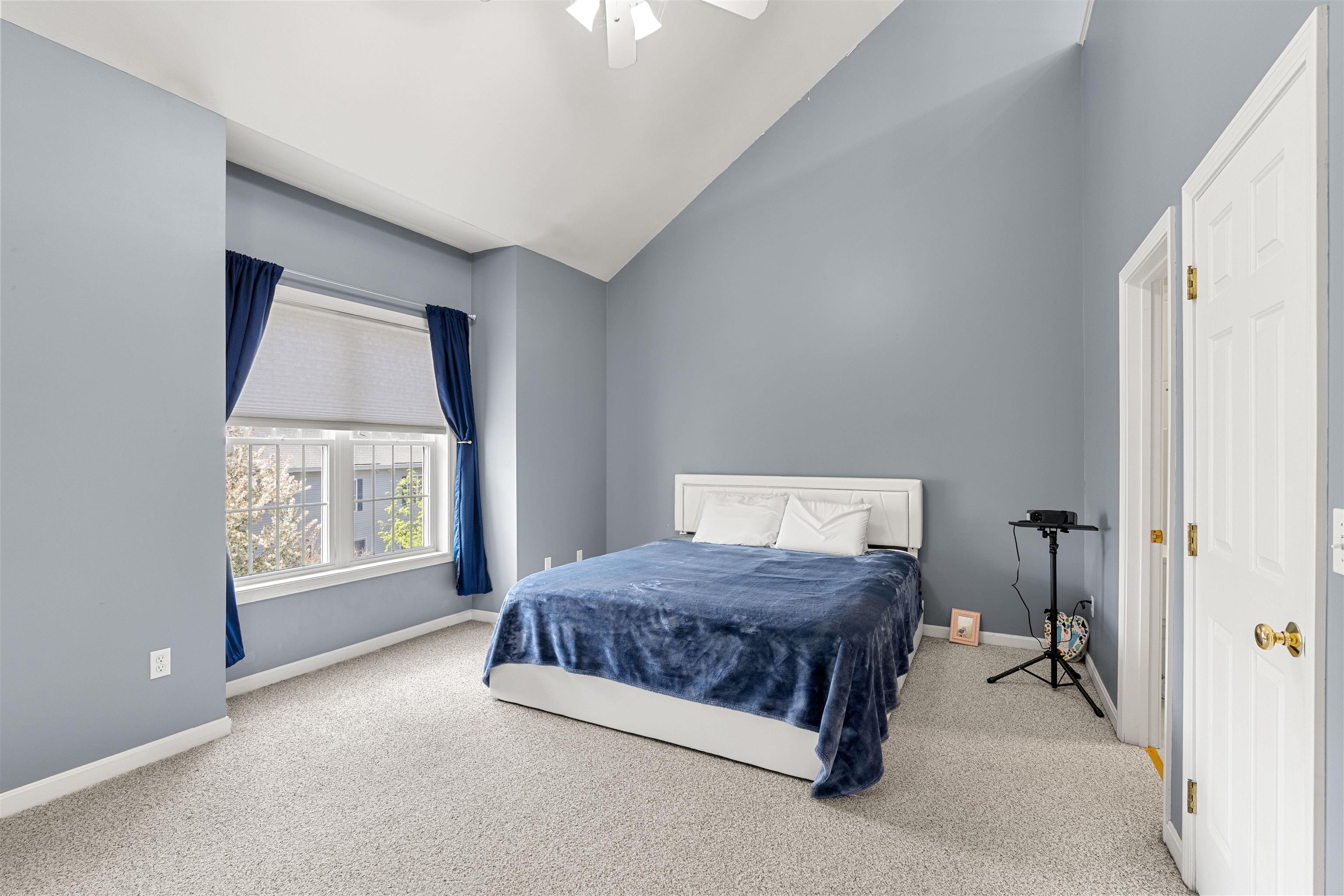 28 Andrew Street Manchester, NH 03104 - Photo 21 of 40