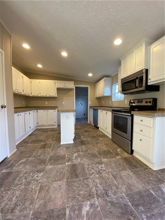 405 Drum Road Reidsville, NC 27320 - Photo 2 of 10 Gallery Image 2