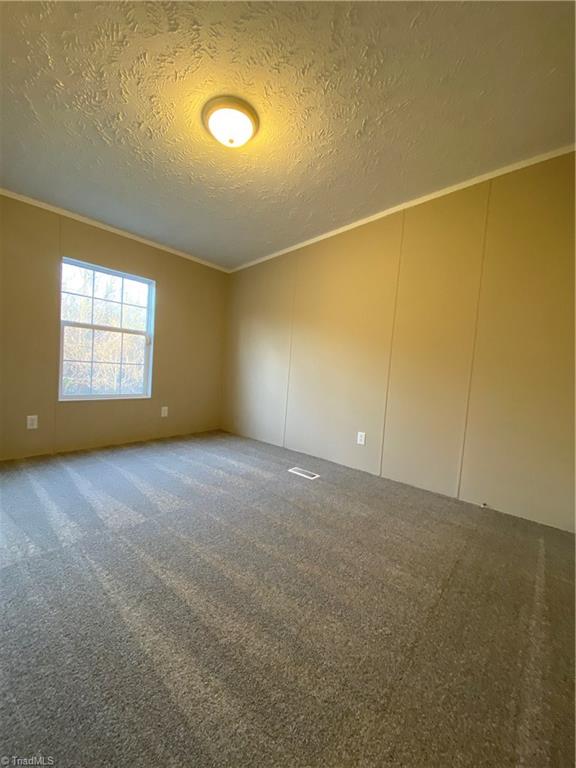 405 Drum Road Reidsville, NC 27320 - Photo 7 of 10 Gallery Image 7