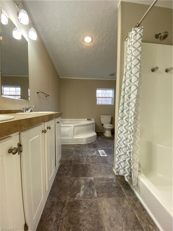 405 Drum Road Reidsville, NC 27320 - Photo 9 of 10 Gallery Image 9