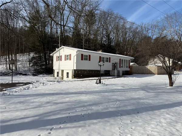 $269,500 | 8 Weaver Creek Road, Erwin, NY 14870
