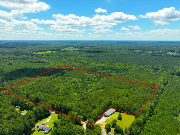 $390,000 | 401 Coleman Road, Clinton, SC 29325