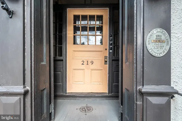 a view of walk in closet